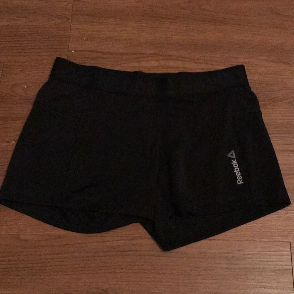 DONATING SOON Reebok shorts